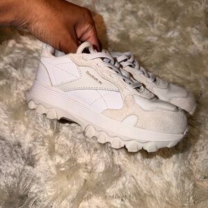 Reebok Kids White Cream Platform Trail Sneakers